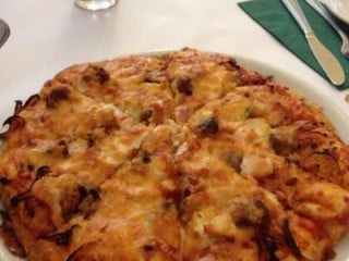 La Cantina Restaurant & Pizzeria