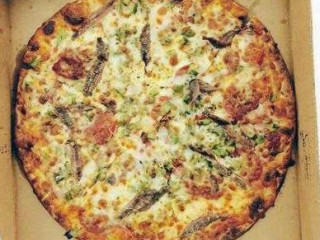 Duccini's Pizza