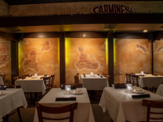 Carmine's Restaurant Bar