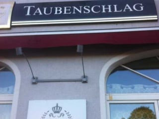 Taubenschlag Club And Lounge