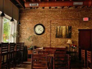 The Pullman Cafe