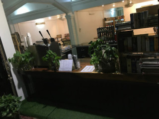 ភេត្រា Petra Library Cafè
