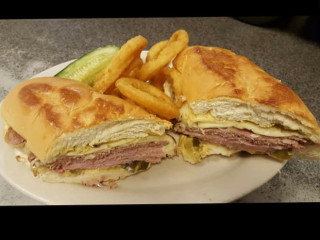 Lendy's Deli