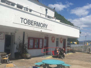 Pier Cafe Tobermory