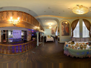 Visit Club,