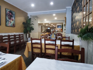 Restaurante Galetos Dourados