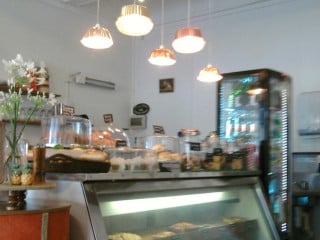Milkbar cafe + workshop