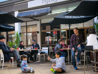 ZigZag Licensed Cafe