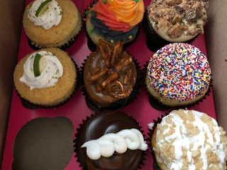 Smallcakes: A Cupcakery Of Naperville