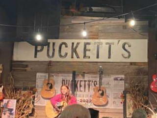 Puckett's Grocery and Restaurant