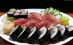 Flamboyant Sushi