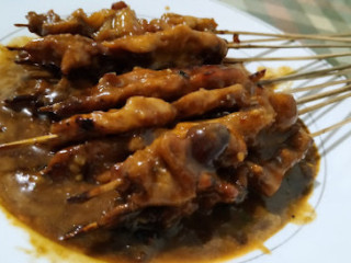 Sate Ponorogo Special, Sate Ayam, Kambing, Kulit, Hati, Gule