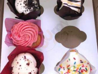 Fat Bottomed Girl's Cupcakes
