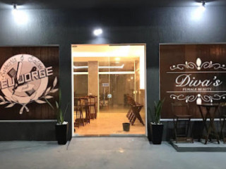 Seu Jorge Barbearia E Pub