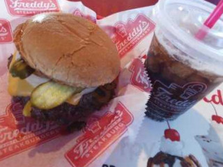 Freddy's Frozen Custard Steakburgers