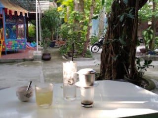 Cafe Thanh Trà
