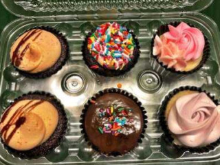 Ann's Cupcakery