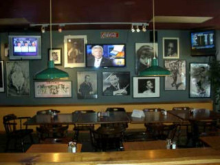 Legends Bar Restaurant