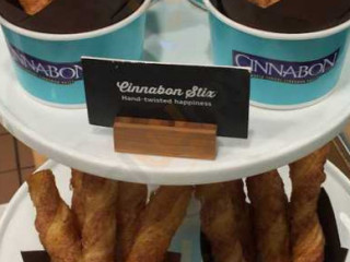 Cinnabon