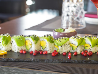 Shiny Sushi And Fusion