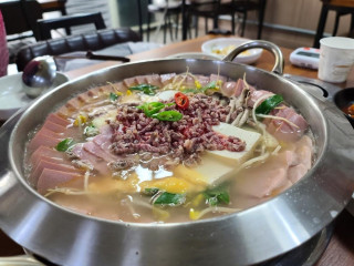 또와 부대찌개