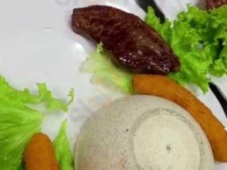 Paulo's Pizzaria