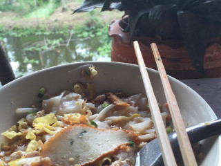 ก๋วยเตี๋ยวดงกล้วย