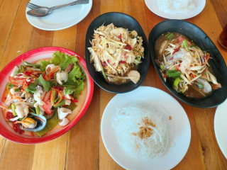 ตำแซ่บสุดซอย