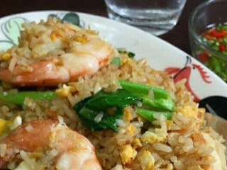 ร้านอาหารตามสั้งจุ็บแจงตัวเล็ก