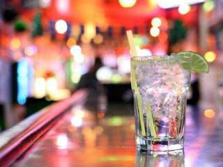 Buzdums Pub And Grill