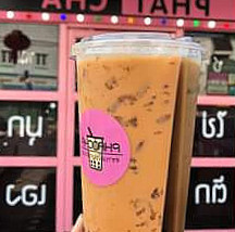 Phatcha ชานมไข่มุก ตักเอง กดเอง กินเอง
