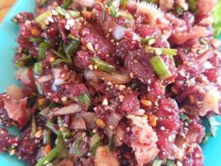 ร้านลาบแซ่บ พิดโลก