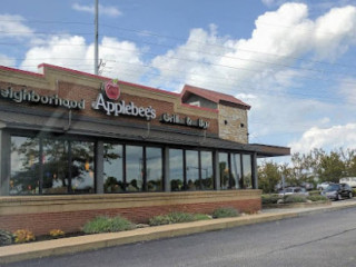 Applebee's Grill Bar