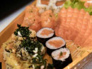 Natsumi Sushi