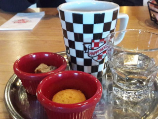 Happymoon’s Cafe