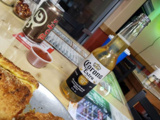 Varsity Pizza And Wings