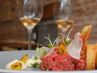 Zuid Noord Natuurwijnbar Bistro