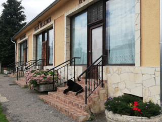Büfé-falatozó