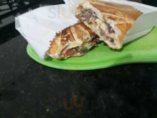 J D Lanches