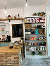 Moka Coffee Shop