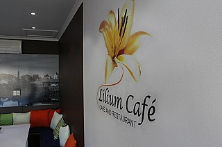 Lilium Cafe