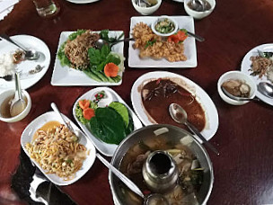 อาหารเจ แม่สอด