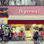 Peperoni global.