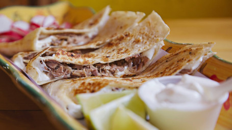 Mini Queso Quesadilla