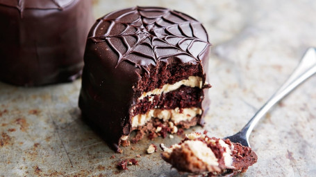 Mini Peanut Butter Chocolate Crunch Cake