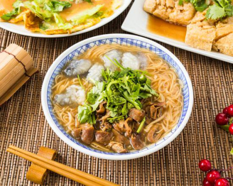 Xiān Hé Dà Cháng Miàn Xiàn Xiǎo Wǎn Pork Intestine Vermicelli With Oyster