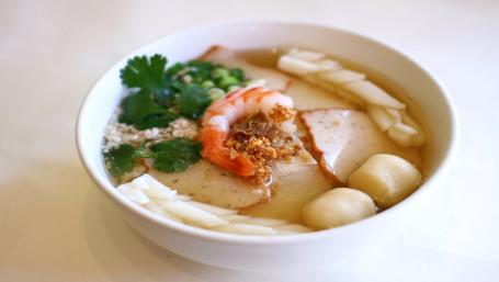 1. Phnom Penh Special Rice Noodle