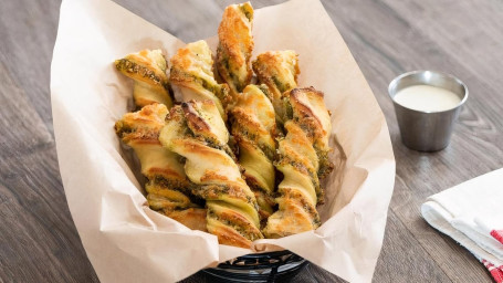 Fresco Pesto Breadsticks