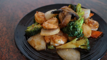 107. Jumbo Shrimp With Broccoli