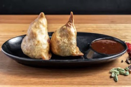 Aloo Samosa (1 Piece)